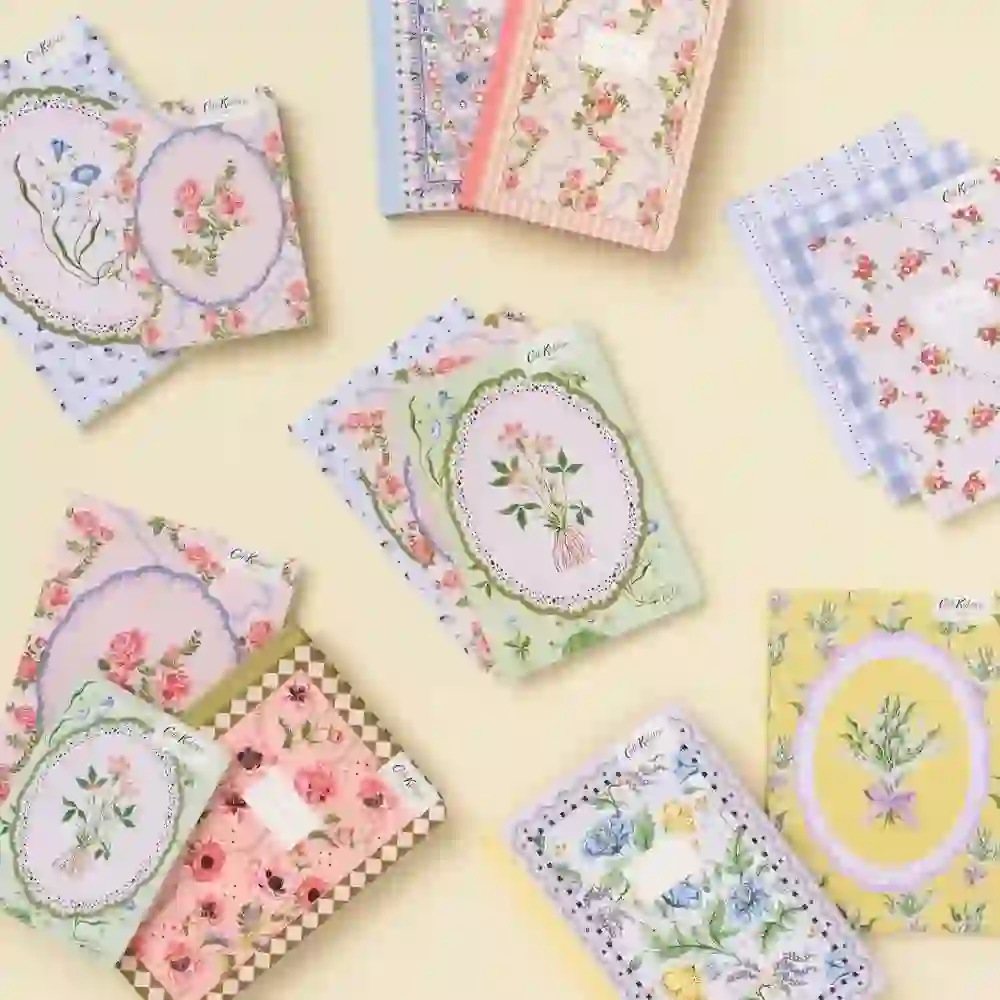 9745 Conjunto 3 Notebooks Ohh Deer A5 Cath Kidston Floral Check 5 Conjunto 3 Notebooks Ohh Deer A5 Cath Kidston Floral & Check - Image 3